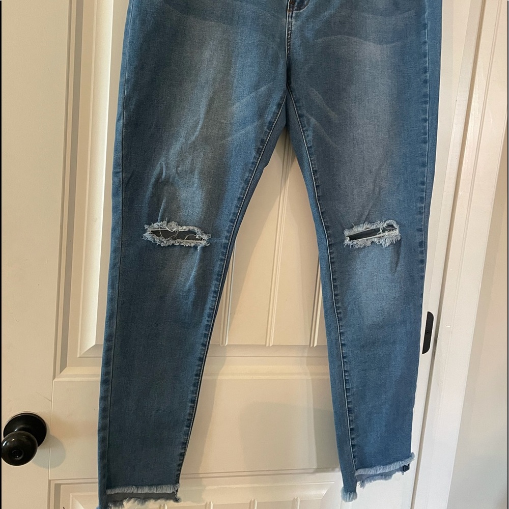 American Bazi- Boutique bought